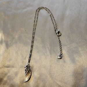 Elegant Gold Wing Pendant Necklace